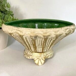 Vintage Maurice of California Brushed Gold Vintage PlanterThis vintage planter b
